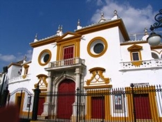 Plaza de Toros de la Maestranza und Triana