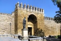 Puerta de Almodovar