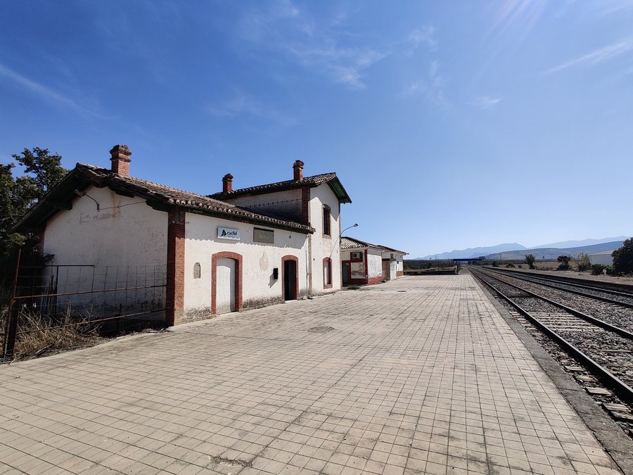 File:Estación de Begíjar 24J 03.jpg