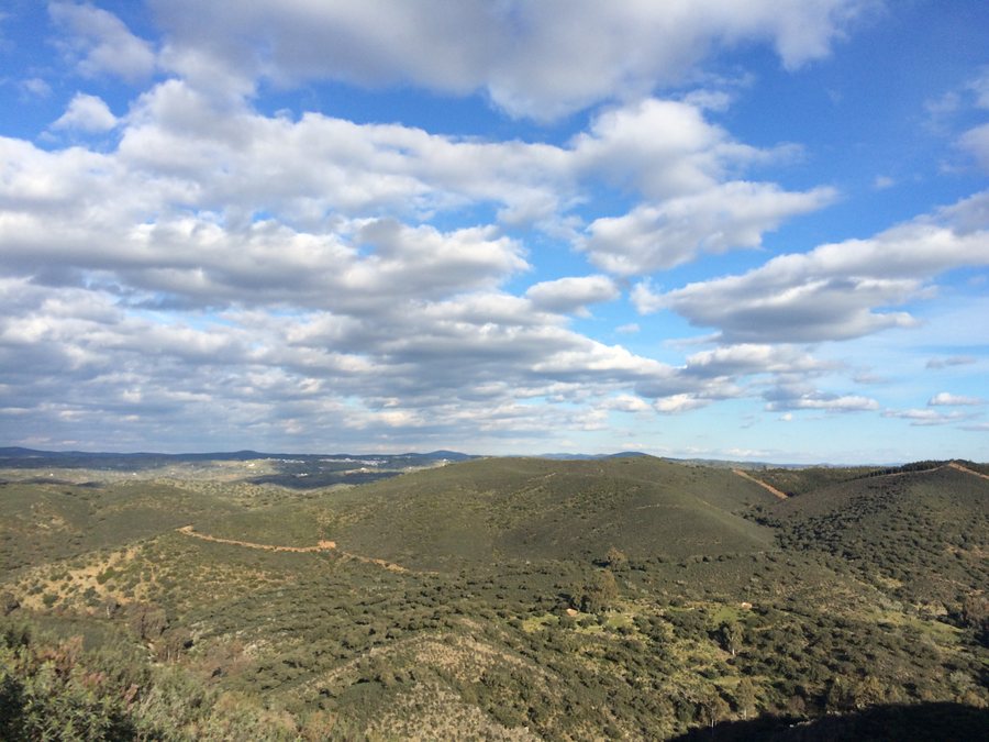 File:Paisagem para Encinasola - panoramio.jpg