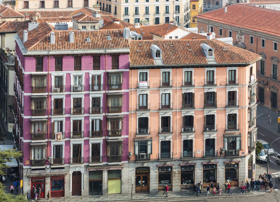 File:Bloque en la calle Bailén 19-21, Madrid, España, 2014-12-27, DD 24.JPG