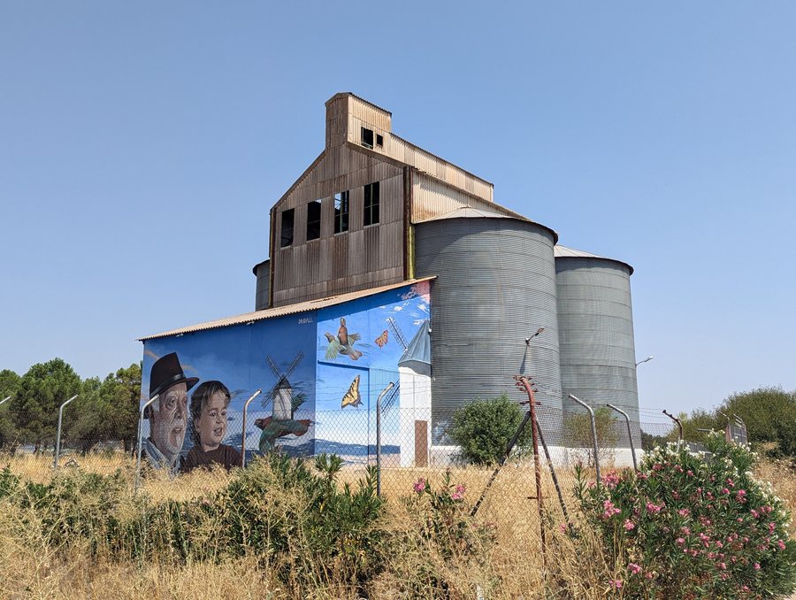 File:Silo de Santa María del Campo Rus 03.jpg