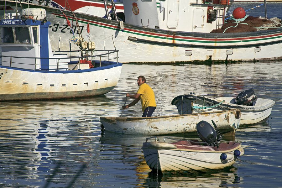 File:Punta Umbría. Port. Fisherman. Huelva. Andalusia. Spain (4052021817).jpg