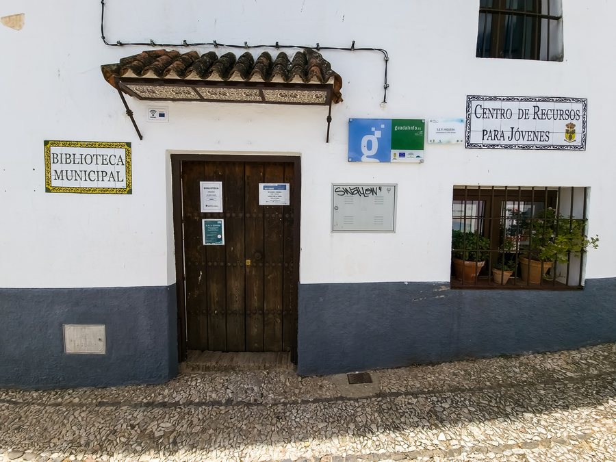 File:Higuera de la Sierra 01.jpg