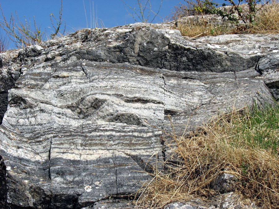 File:Precambrian marbles at Cerro del Castillo in Aracena, Spain-002.jpg