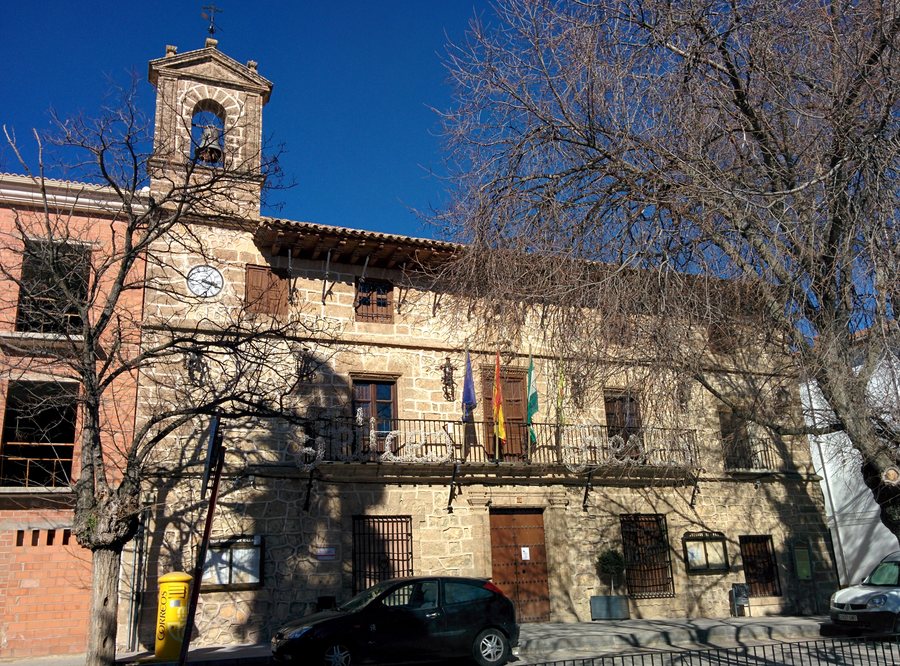 File:Noalejo, casa consistorial 01.jpg