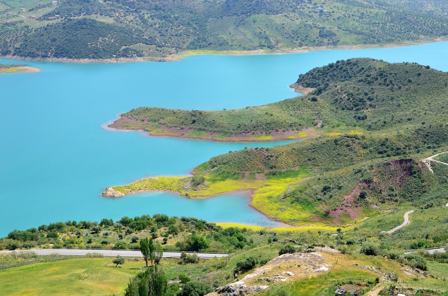 File:Embalse de Zahara-El Gastor.jpg